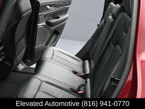 Used 2025 Jeep Grand Cherokee Overland w/ Adv Protech Group III AWD/4WD image 19