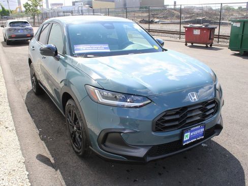 New 2026 Honda HR-V Sport image 3