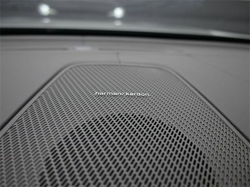 New 2026 Volvo XC60 B5 Ultra w/ Protection Package Premier image 31