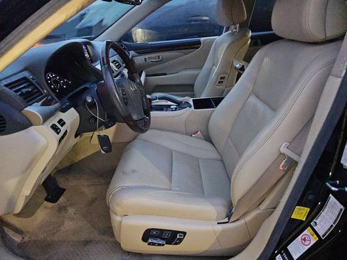 Used 2017 Lexus LS 460 460 image 3