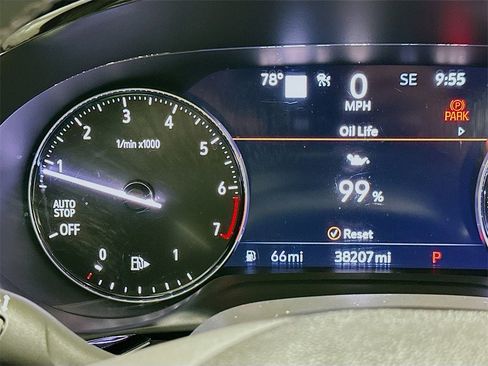 Used 2022 Buick Envision Avenir w/ Technology Package II image 12