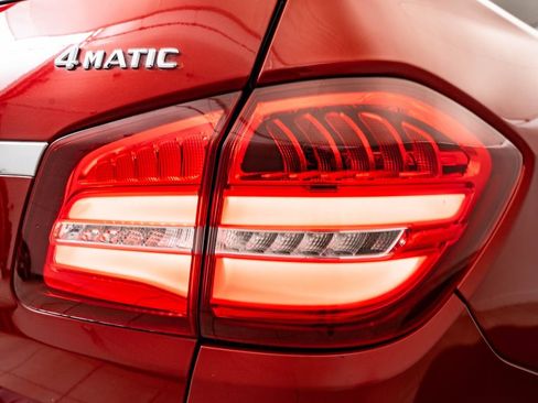 Used 2017 Mercedes-Benz GLS 450 4MATIC image 9