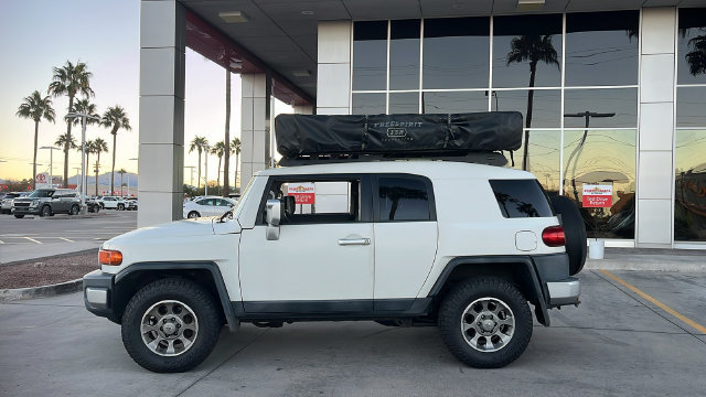 Used 2012 Toyota FJ Cruiser 4WD w/ Upgrade Pkg image 3