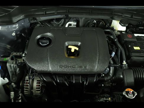 Used 2025 Kia Soul LX w/ LX Technology Package FWD image 20