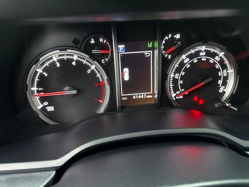 Certified 2023 Toyota 4Runner TRD Off-Road Premium w/ Moonroof Package image 20