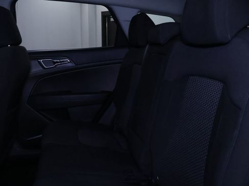 Used 2024 Kia Sportage LX image 15