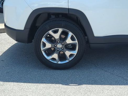 Certified 2018 Jeep Compass Limited AWD/4WD image 30
