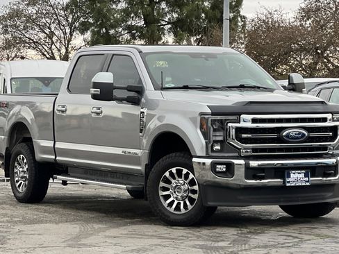 Certified 2020 Ford F350 Lariat image 2