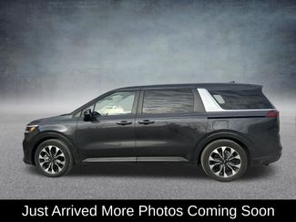Used 2024 Kia Carnival EX video 2
