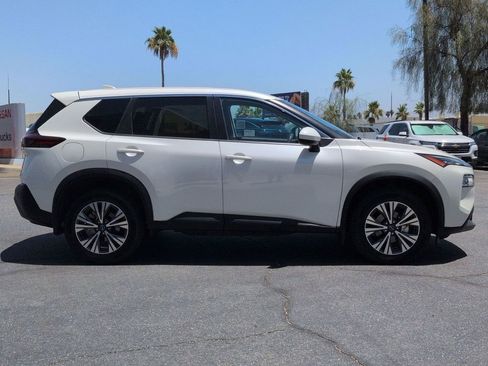 Used 2023 Nissan Rogue SV AWD/4WD image 5