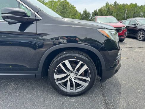 Used 2017 Honda Pilot Touring image 18