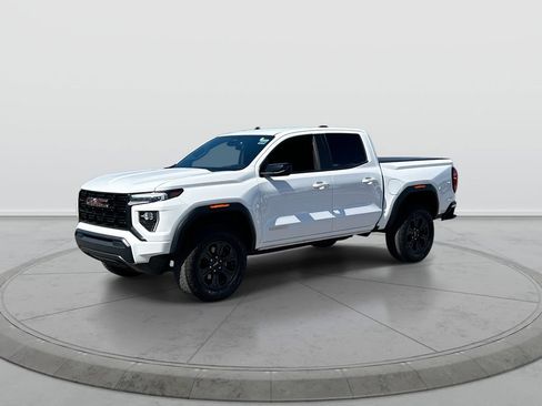 Used 2024 GMC Canyon Elevation RWD image 4