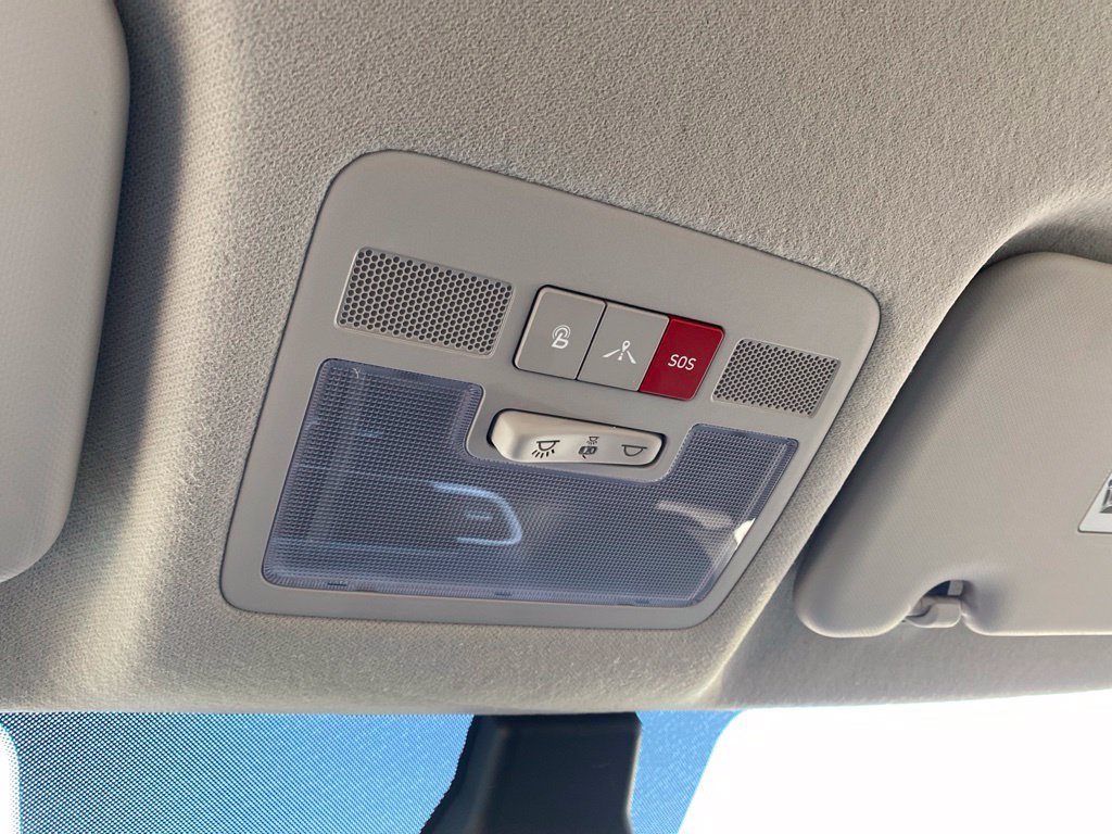 Certified 2024 Hyundai Venue Limited FWD image 24