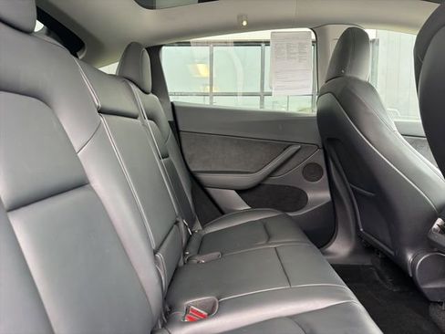 Used 2023 Tesla Model Y Long Range AWD/4WD image 15