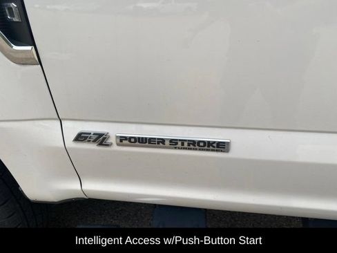 Used 2017 Ford F250 Lariat w/ Lariat Ultimate Package AWD/4WD image 14