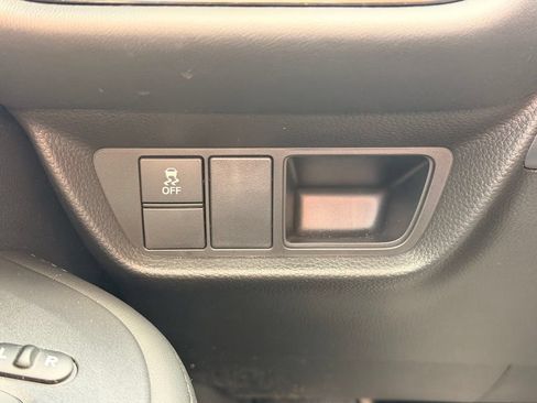 Certified 2025 Honda HR-V LX image 25