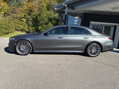New 2026 Mercedes-Benz S 580 4MATIC Sedan image 2