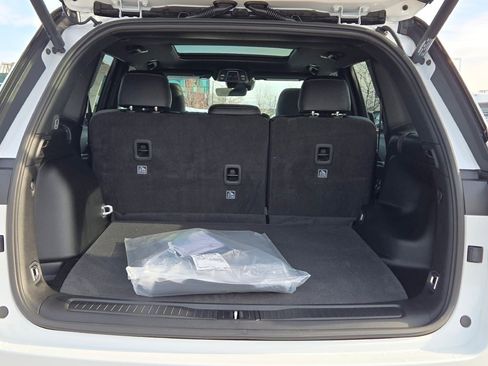 New 2025 Jeep Grand Cherokee Limited image 17