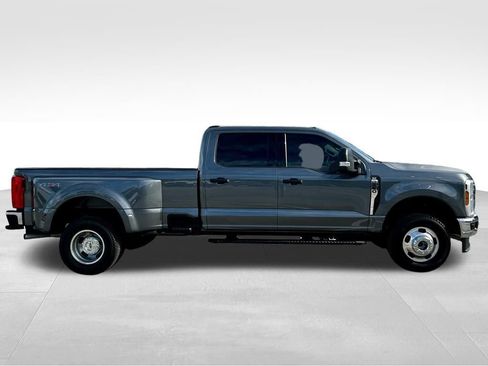 Used 2026 Ford F350 XLT image 4
