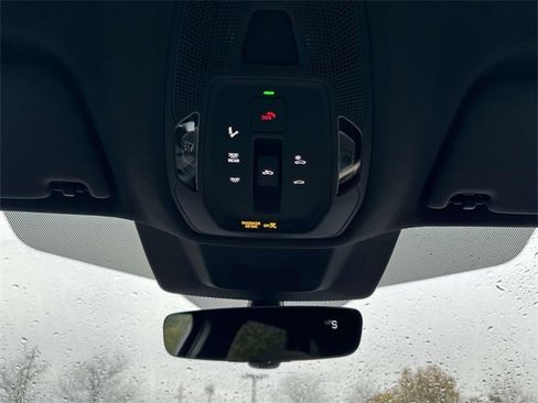 Certified 2025 Audi Q5 2.0T Premium Plus w/ Premium Plus image 33