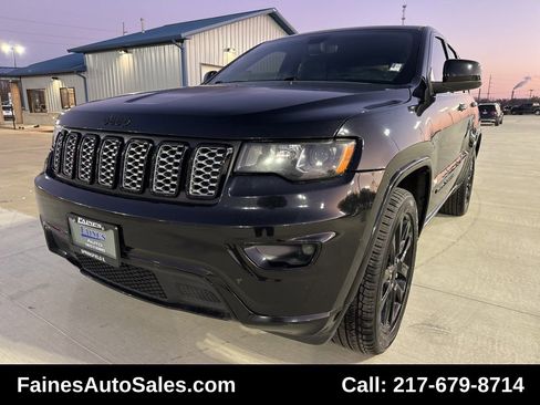 Used 2019 Jeep Grand Cherokee Altitude image 1