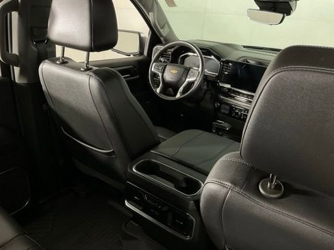 Used 2023 Chevrolet Silverado 1500 LTZ AWD/4WD image 35