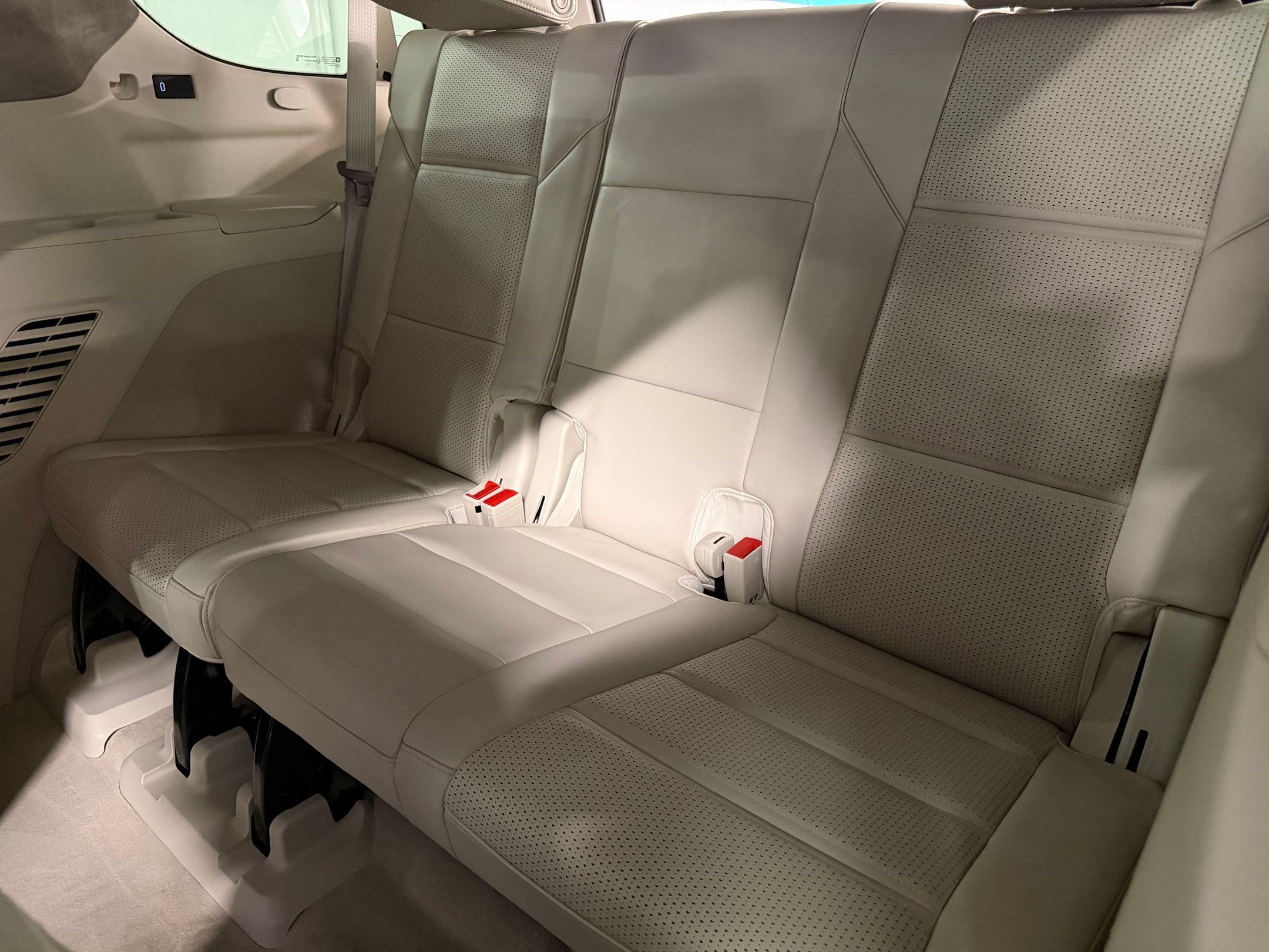Certified 2025 Cadillac Escalade Sport Platinum w/ LPO, ONYX Package AWD/4WD image 56