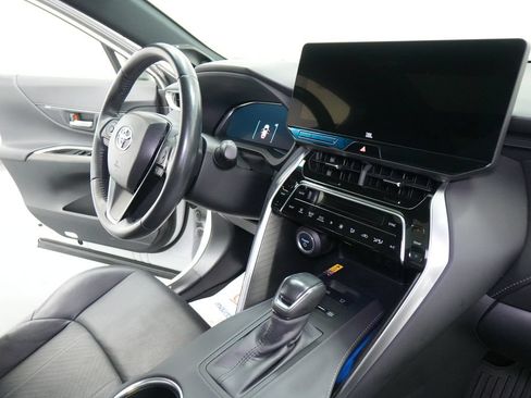 Used 2023 Toyota Venza Limited AWD/4WD image 28