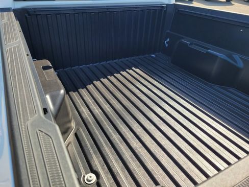 Used 2024 Toyota Tacoma SR5 AWD/4WD image 26