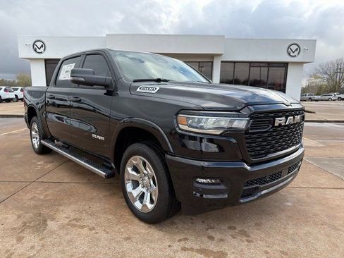 New 2026 RAM 1500 4x4 Crew Cab image 3