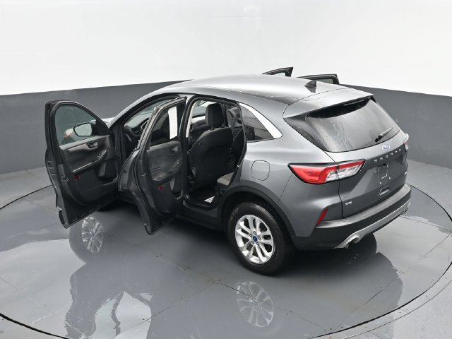Used 2022 Ford Escape SE w/ Cold Weather Package AWD/4WD image 25
