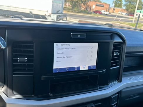 New 2025 Ford F550 4x4 Regular Cab Super Duty image 24