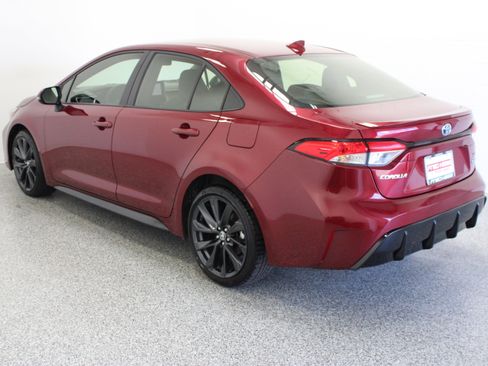 Used 2025 Toyota Corolla SE FWD image 9