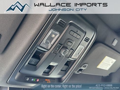 Used 2023 Chevrolet Tahoe LT w/ LT Signature Package AWD/4WD image 15