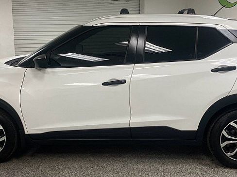 Used 2018 Nissan Kicks S w/ Exterior Package image 8