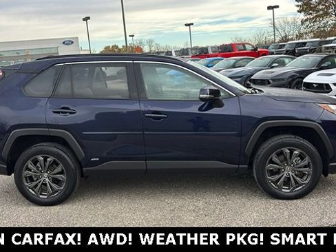 Used 2022 Toyota RAV4 XLE Premium image 28