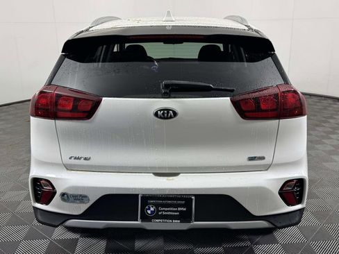 Used 2020 Kia Niro LXS FWD image 9