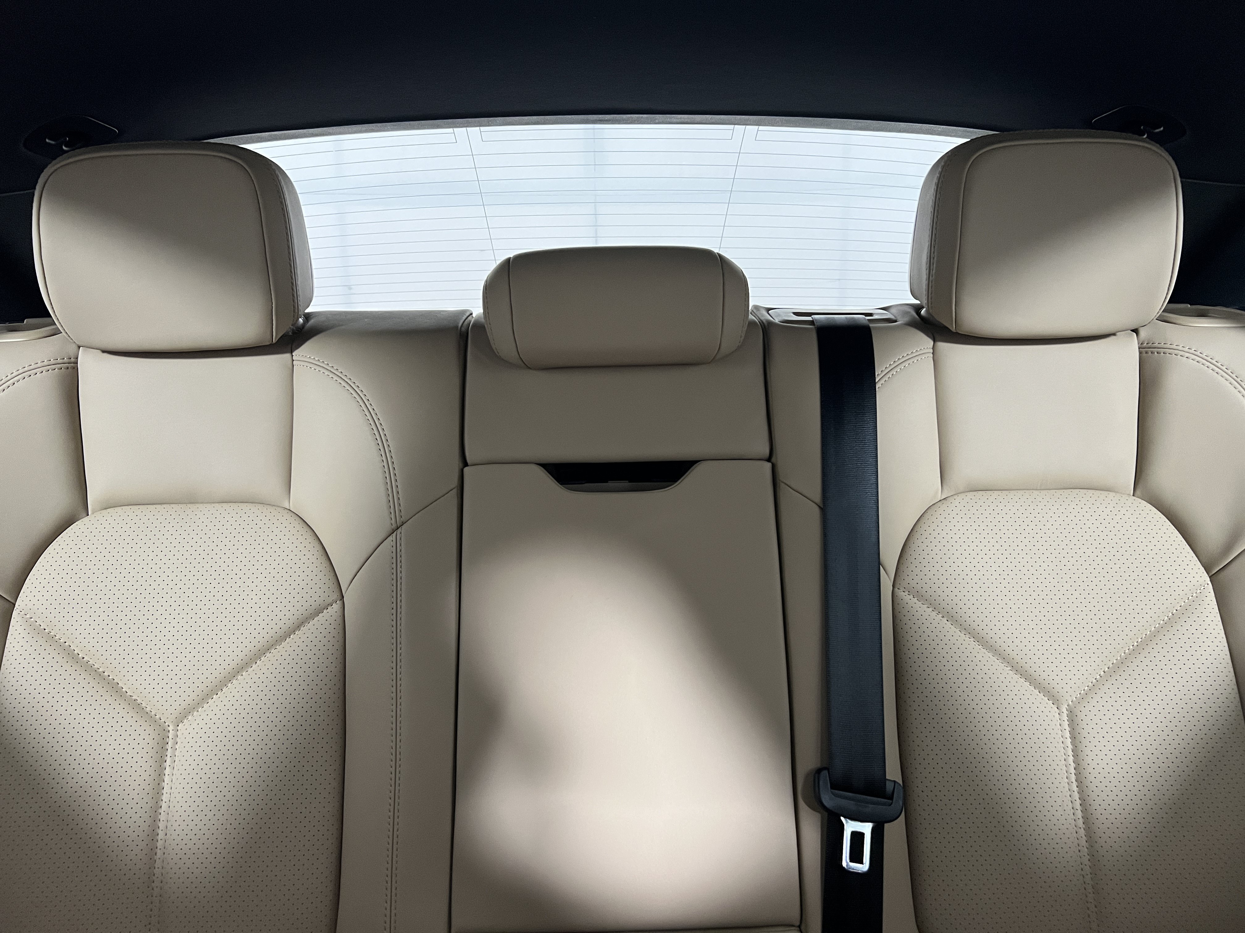 Certified 2026 Porsche Macan S AWD/4WD image 16