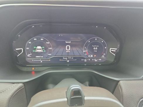 Used 2024 GMC Yukon Denali w/ Advanced Technology Package AWD/4WD image 23