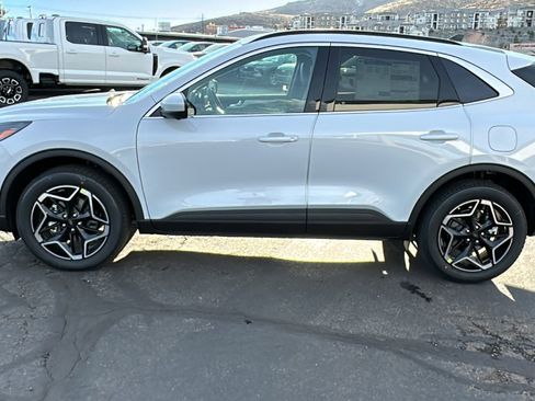 New 2026 Ford Escape Platinum w/ Premium Technology Package AWD/4WD image 6