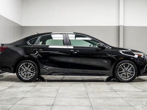 Used 2024 Kia Forte GT-Line w/ GT-Line Premium Package FWD image 6