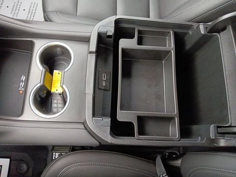 Used 2024 Chevrolet Tahoe LT w/ Luxury Package image 19