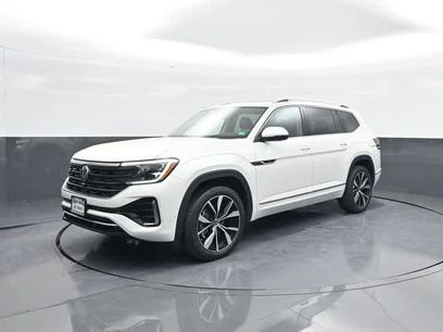 Used 2025 Volkswagen Atlas SEL Premium R-Line