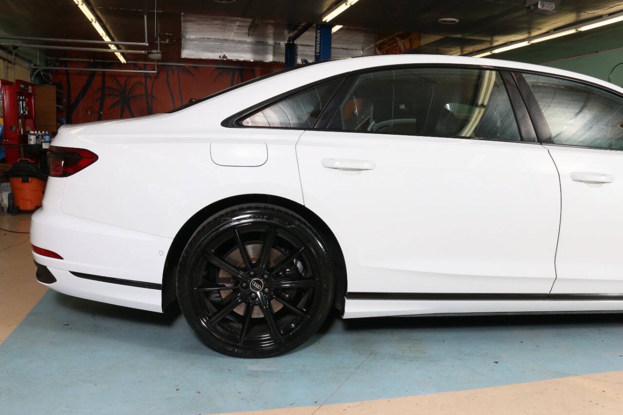 Used 2022 Audi A8 L 3.0T AWD/4WD image 18