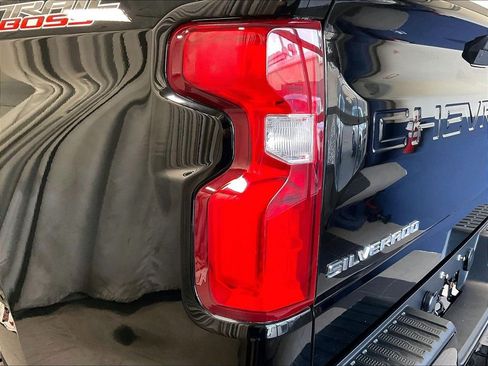 Used 2019 Chevrolet Silverado 1500 LT Trail Boss AWD/4WD image 34