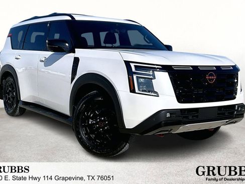 Used 2025 Nissan Armada PRO-4X image 1