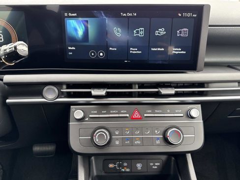 New 2026 Hyundai Tucson SE image 3