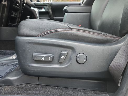 Used 2023 Toyota 4Runner TRD Off-Road Premium image 28