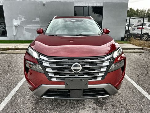 Used 2024 Nissan Rogue SL w/ SL Premium Package FWD image 12