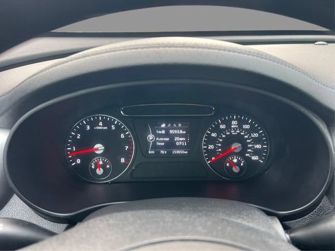 Used 2017 Kia Sorento AWD image 19